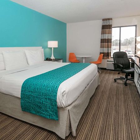 ฮาวเวิร์ด จอห์นสัน บาย วินด์แฮม สก็อตต์ ลาฟาแยต Hotel Scott ภายนอก รูปภาพ